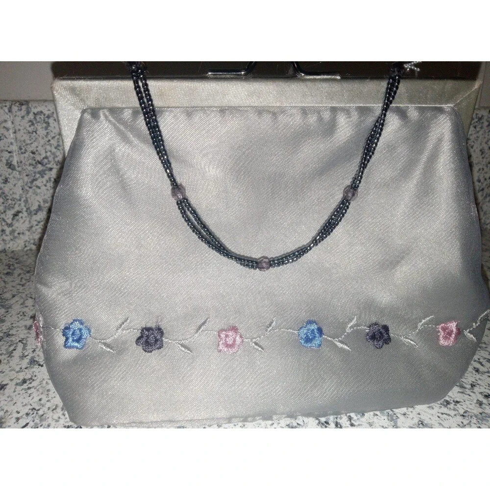 Clutch charter club classics silver sequine purse